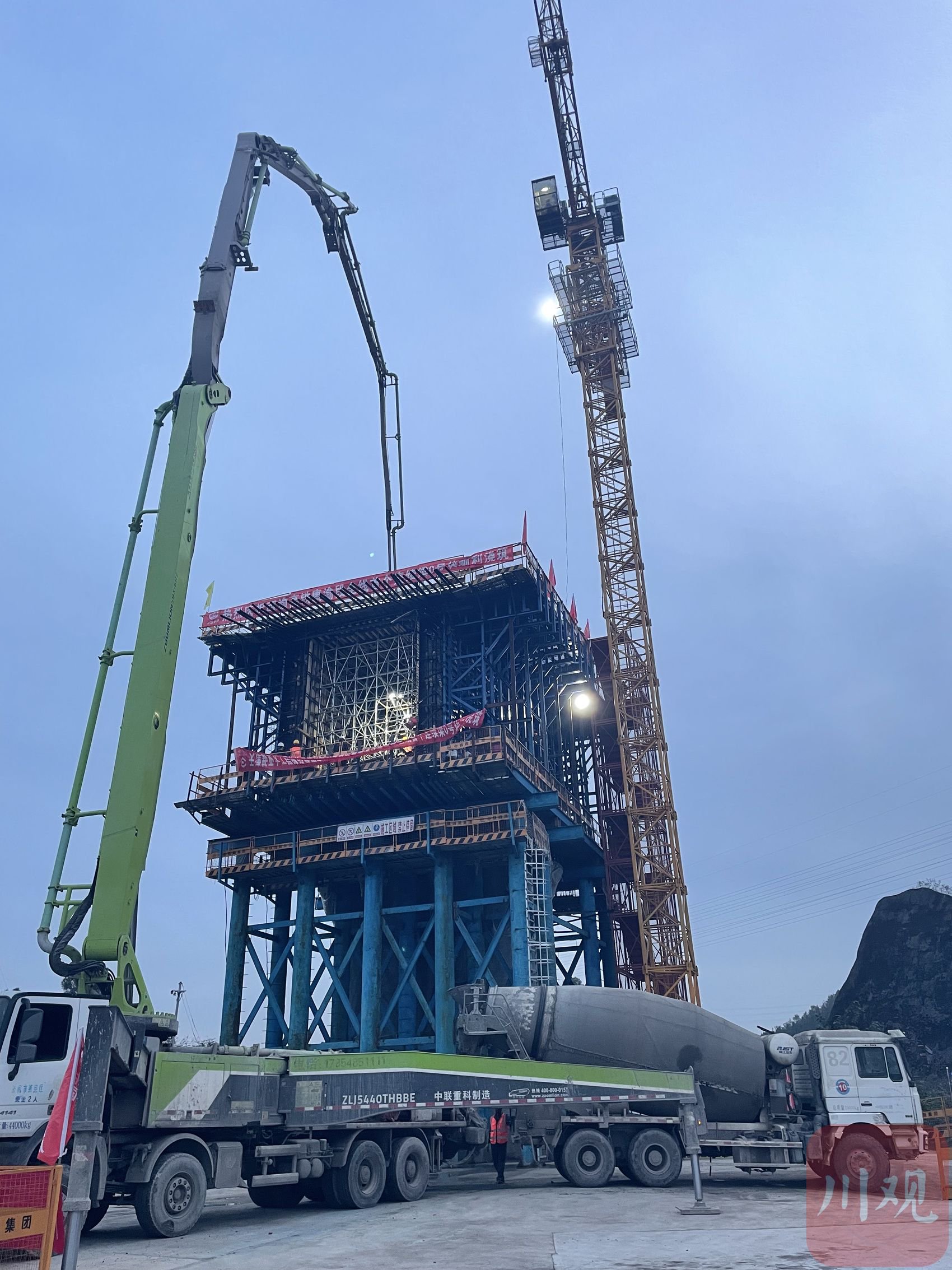 西渝高鐵康渝段橋梁上部結構施工正式啟動，工程建設邁入新階段